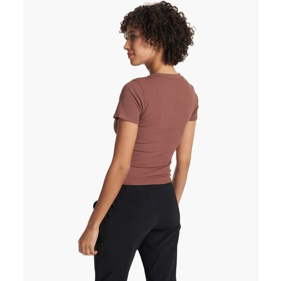 Vuori Pose Fitted Tee Hazelnut Ribbed Short Sleeve Modal Blend Top Small EUC - Picture 6 of 15